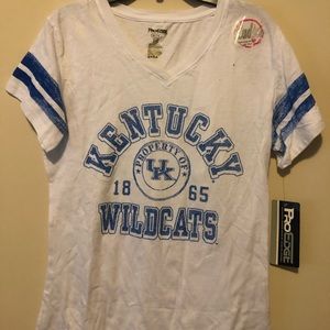 New Ladies Kentucky Wildcat shirt Size M